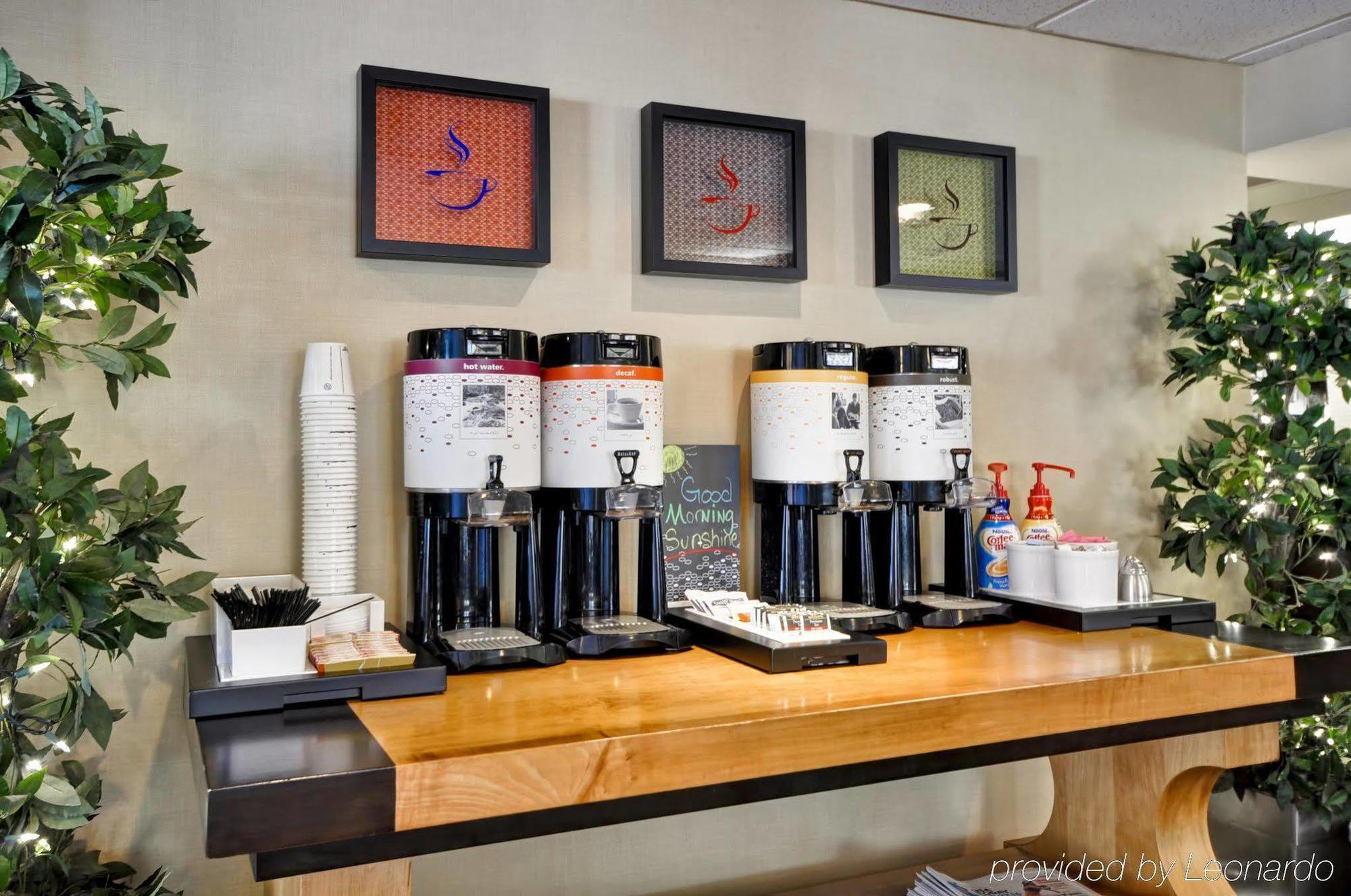Hampton Columbia-i-26 Airport 3* Columbia