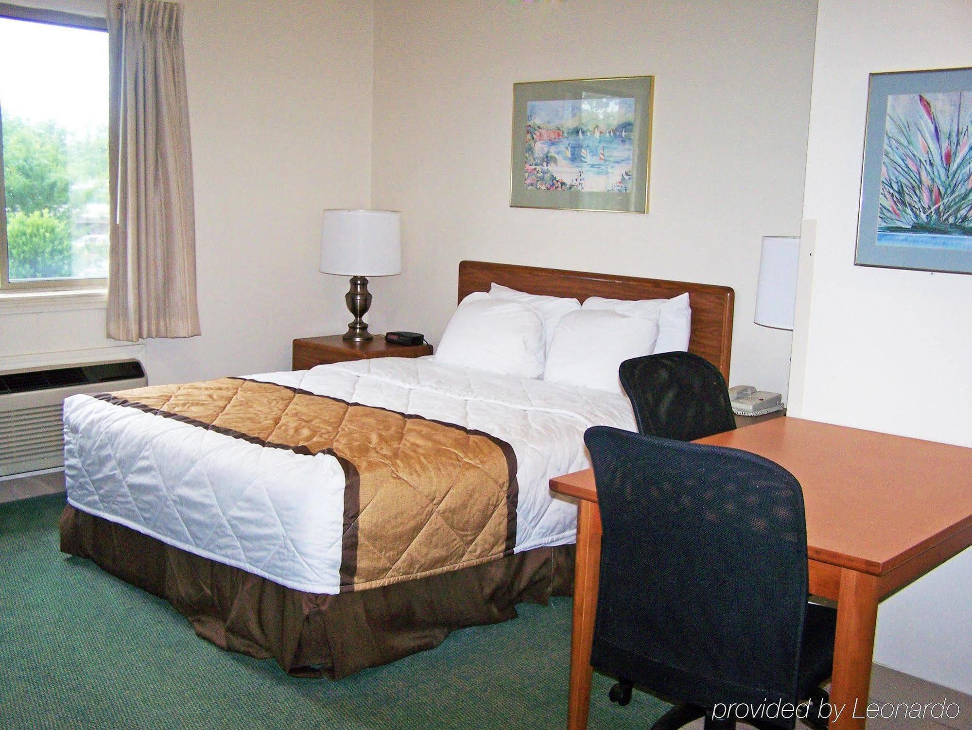 Extended America - - Greystone Hotel Columbia