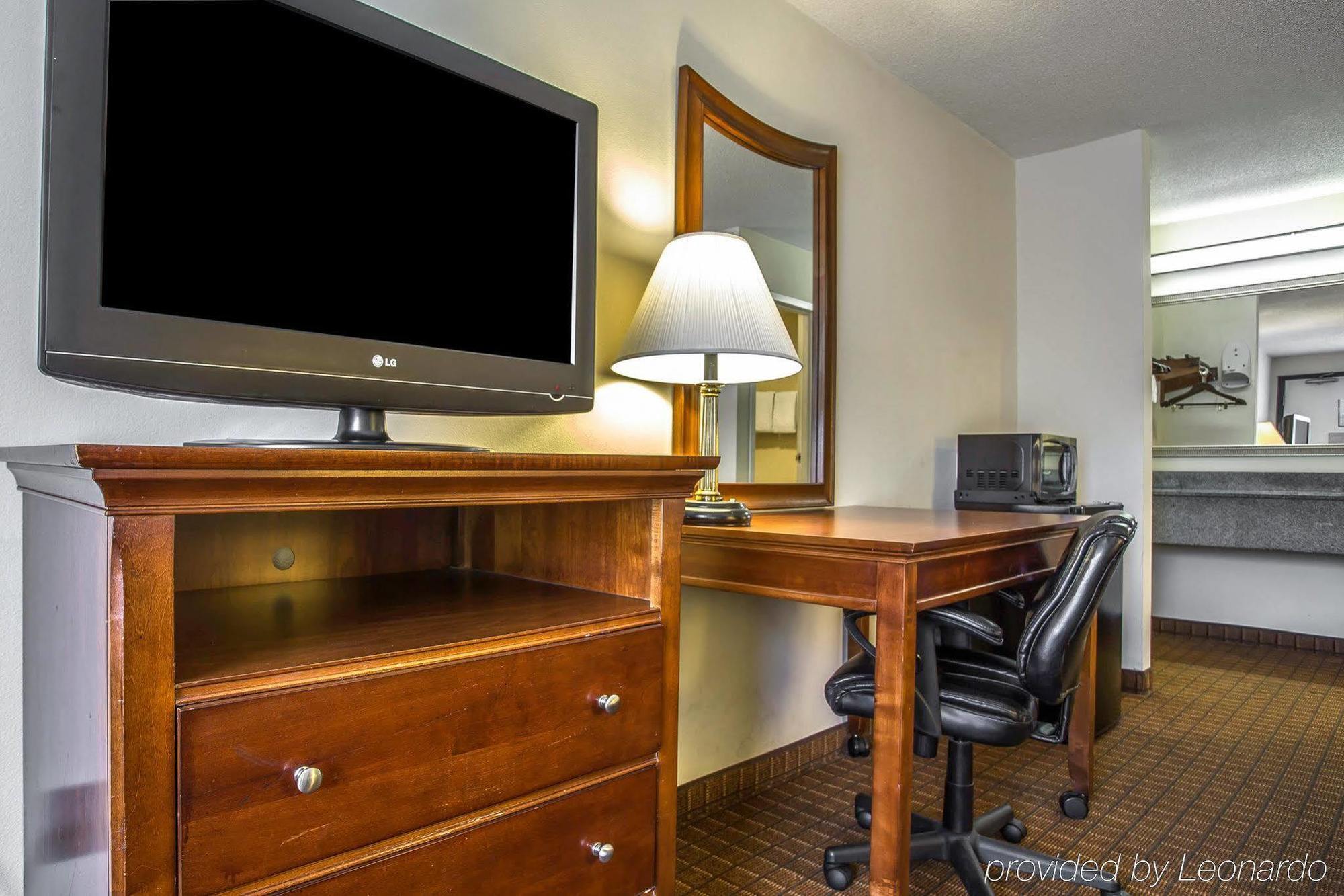 Inn Quality Jackson Columbia
