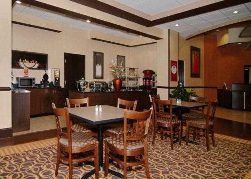 Hotel Comfort Northeast - Jackson