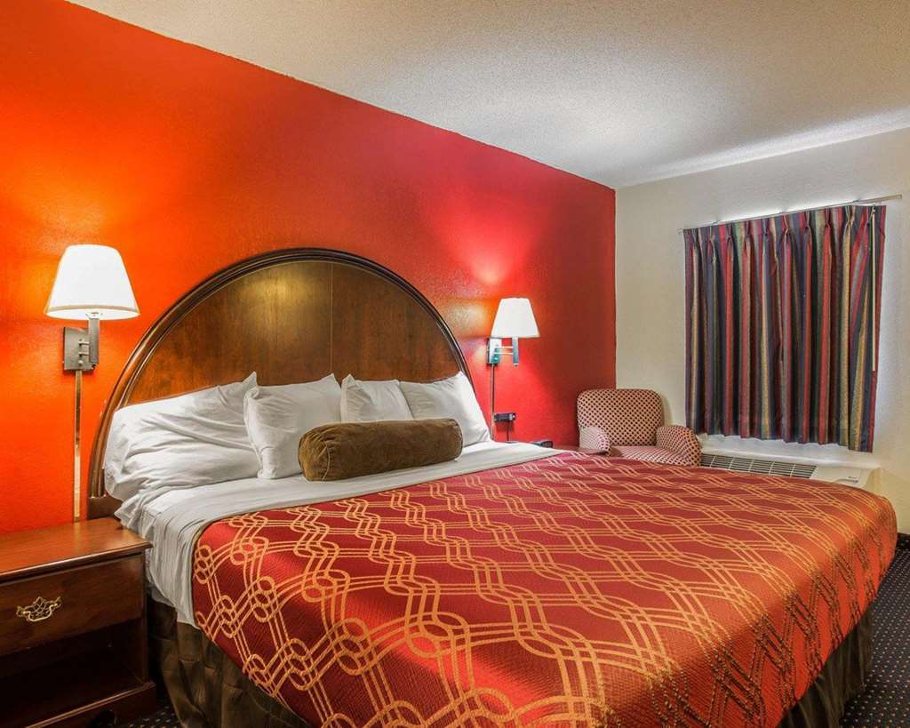 Econo Jackson Hotel 2*