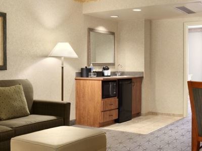 Hotel Embassy By Hilton Greystone