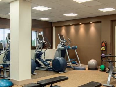 Embassy By Hilton Greystone Hotel Columbia