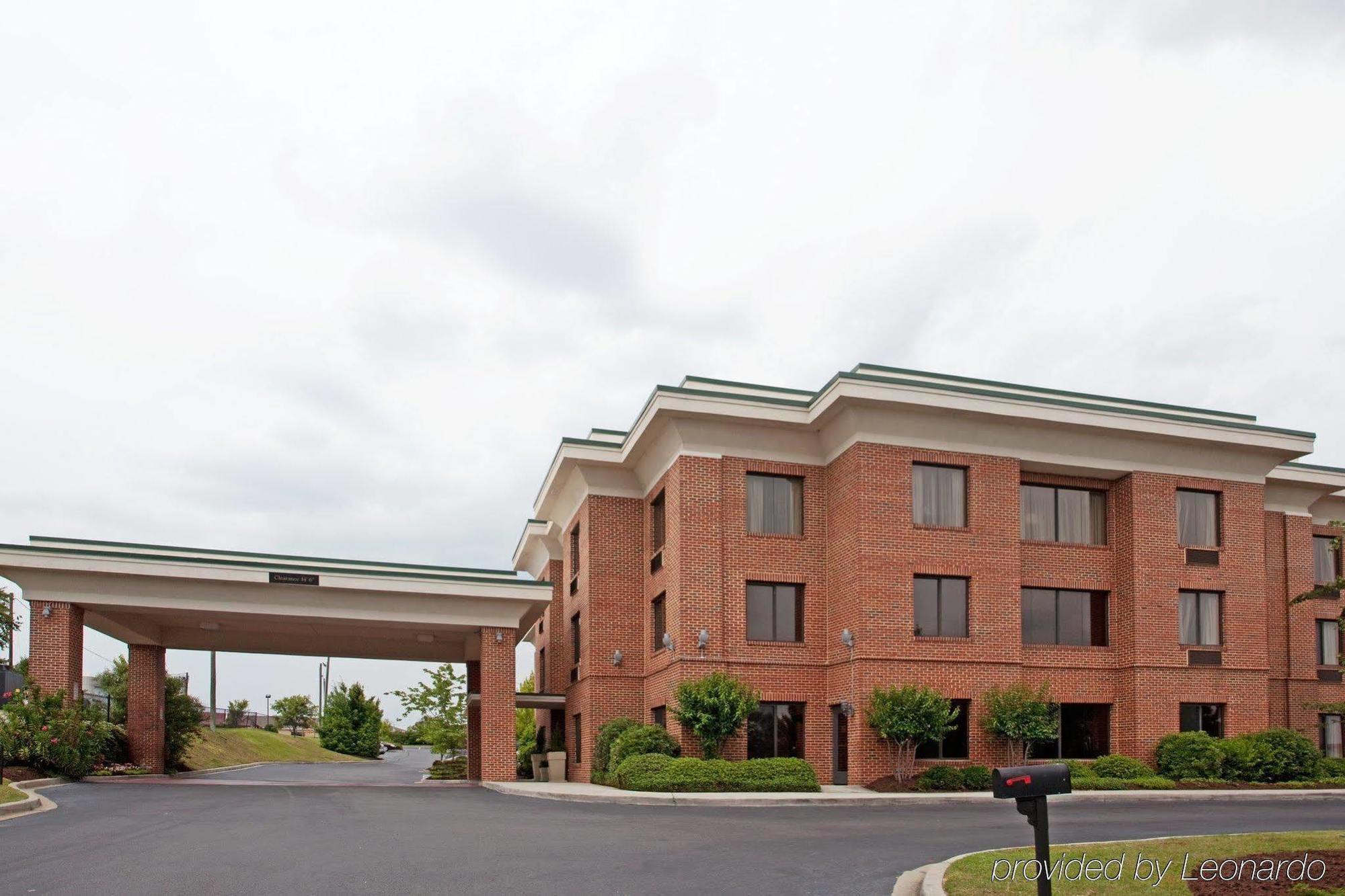 Hotel Express & Columbia-i-20 At Clemson Road By Ihg Columbia