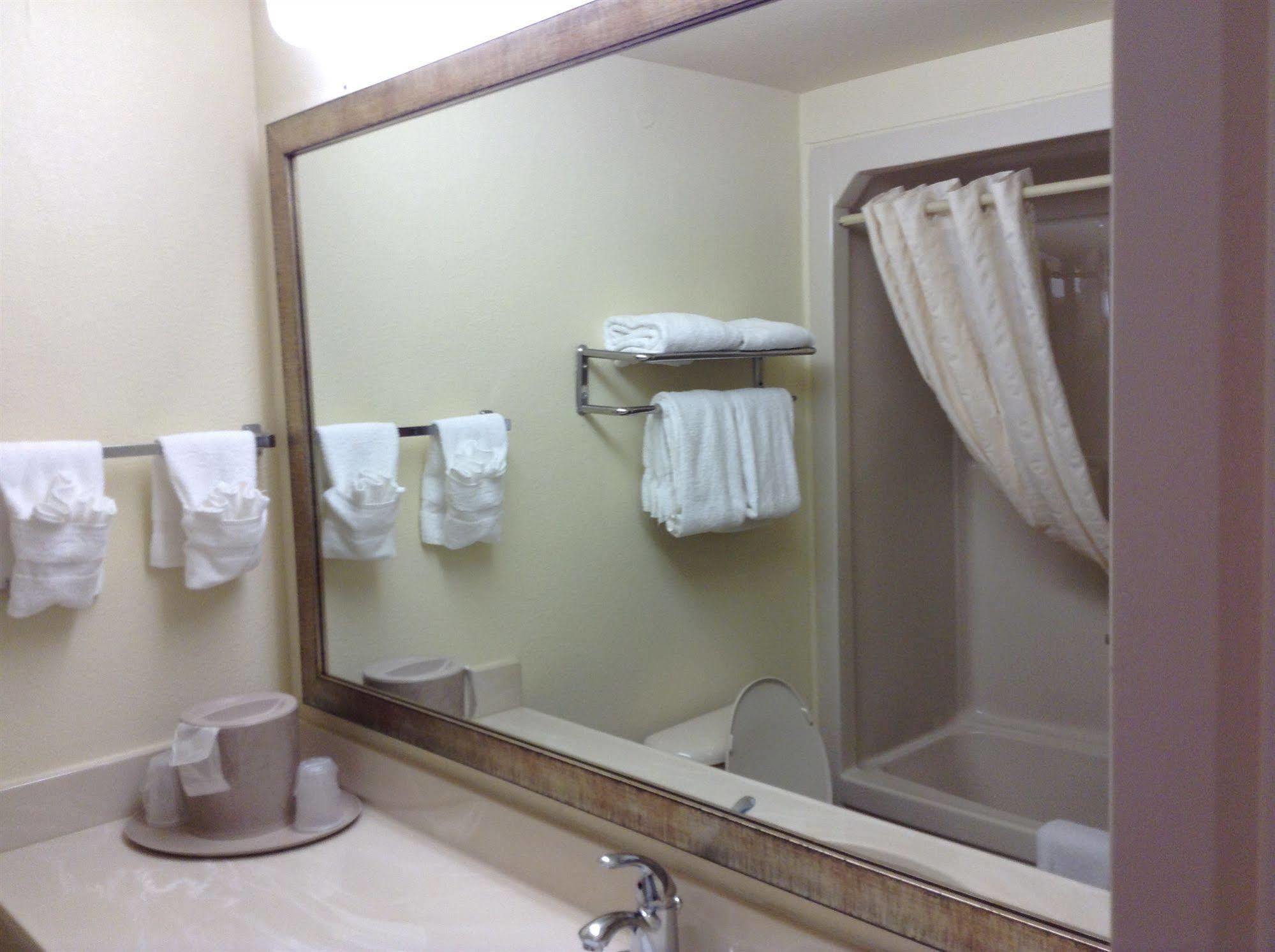 Hotel Comfort & Ftjackson Maingate