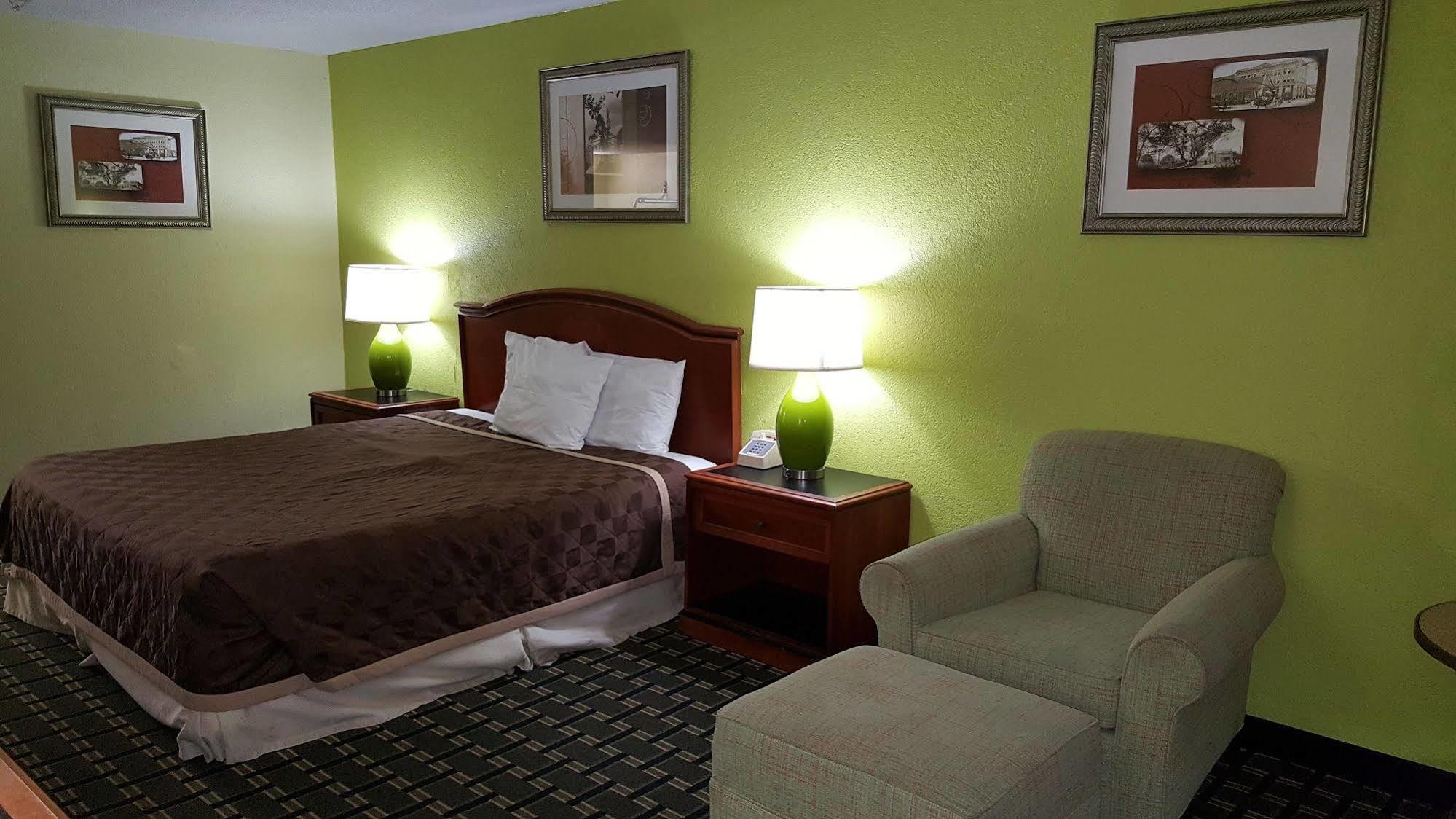 Motel American 2*