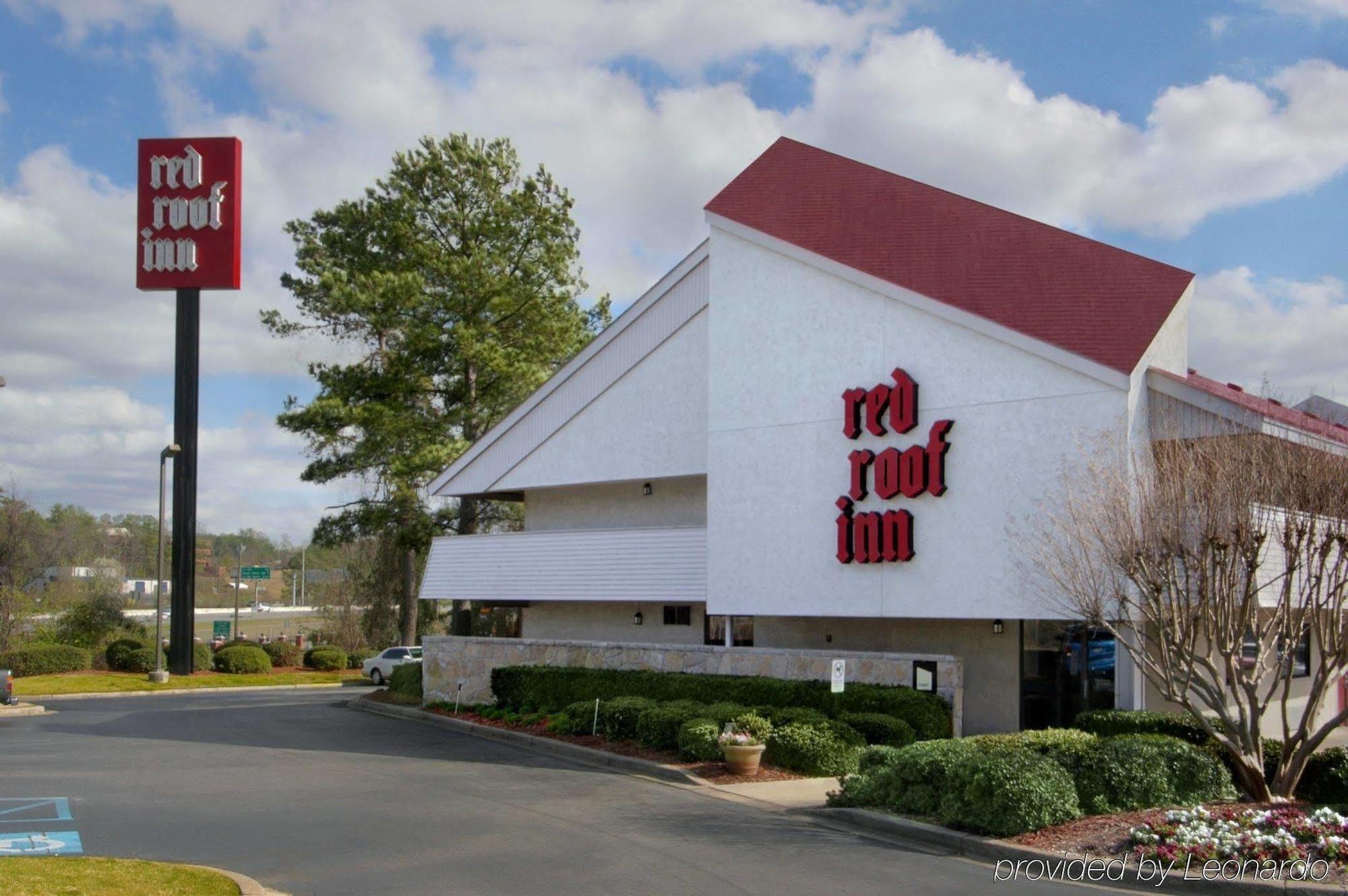 Red Roof West, Sc 2*