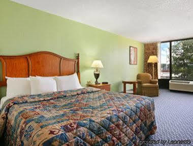 Days & By Wyndham Se Ft Jackson Hotel