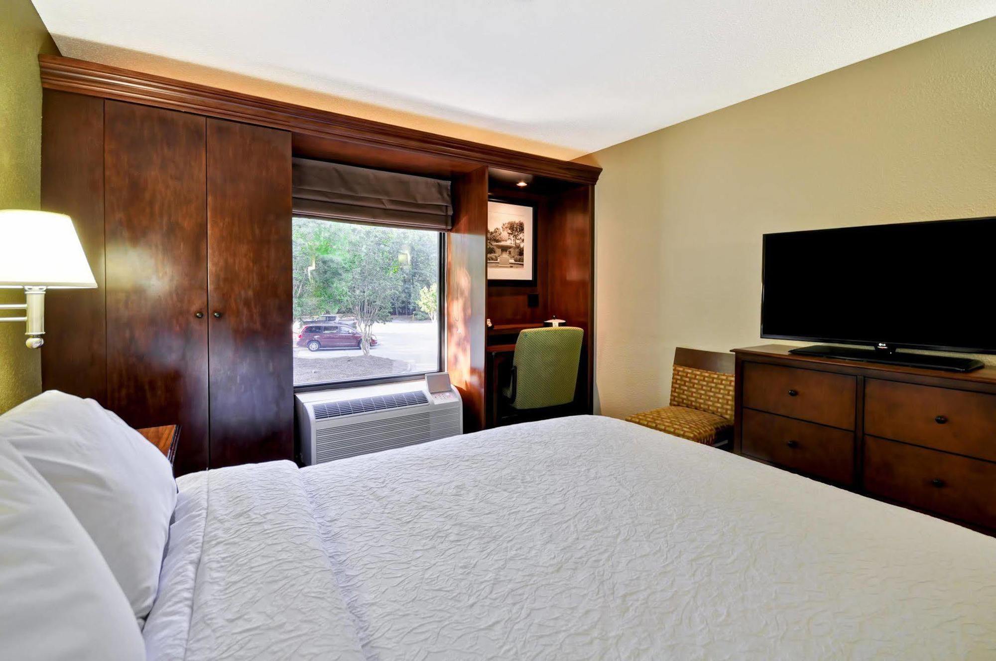 Hampton Columbia-i-26 Airport 3* Columbia