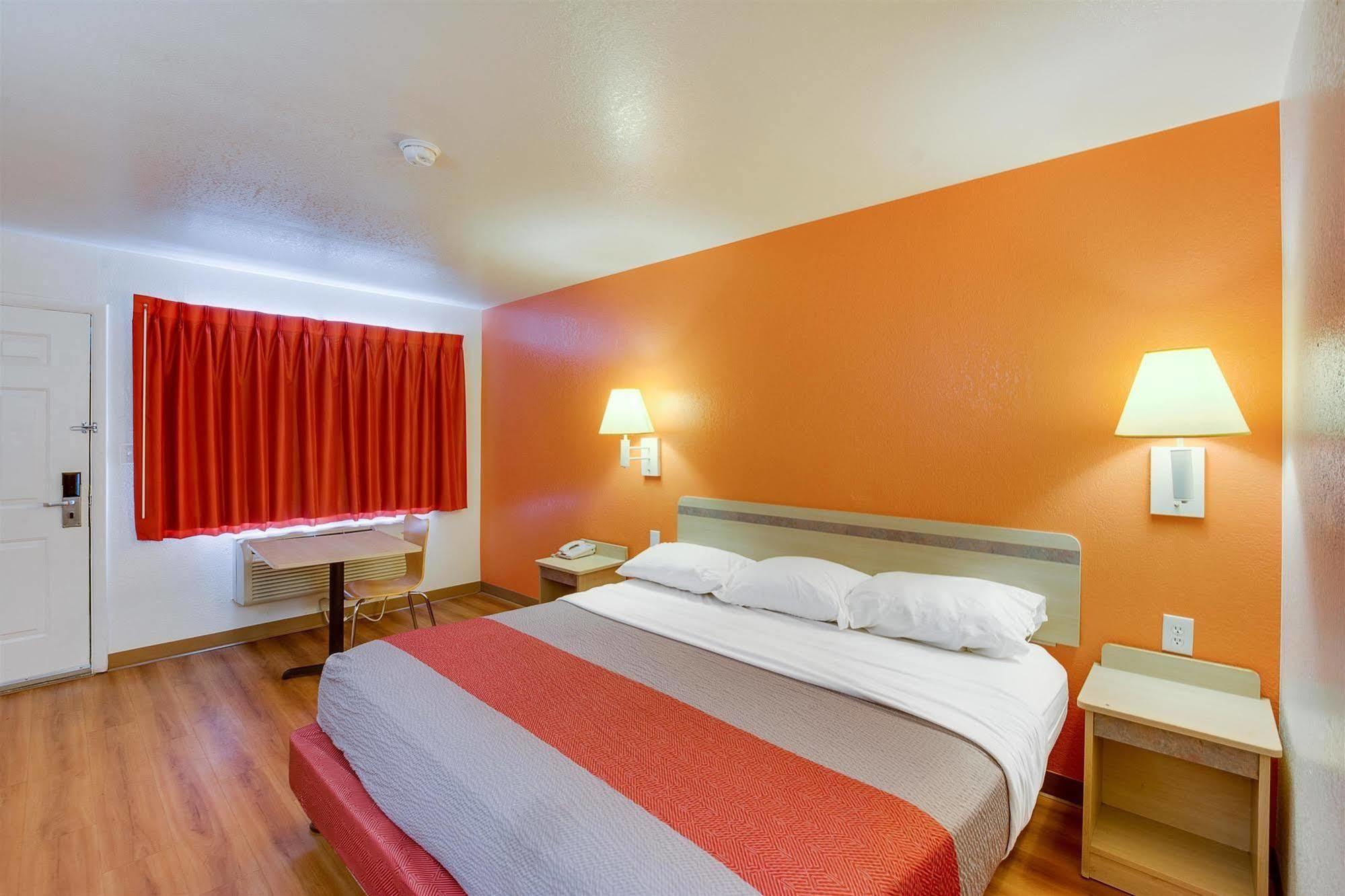 6-columbia, Sc - West Hotel 2*