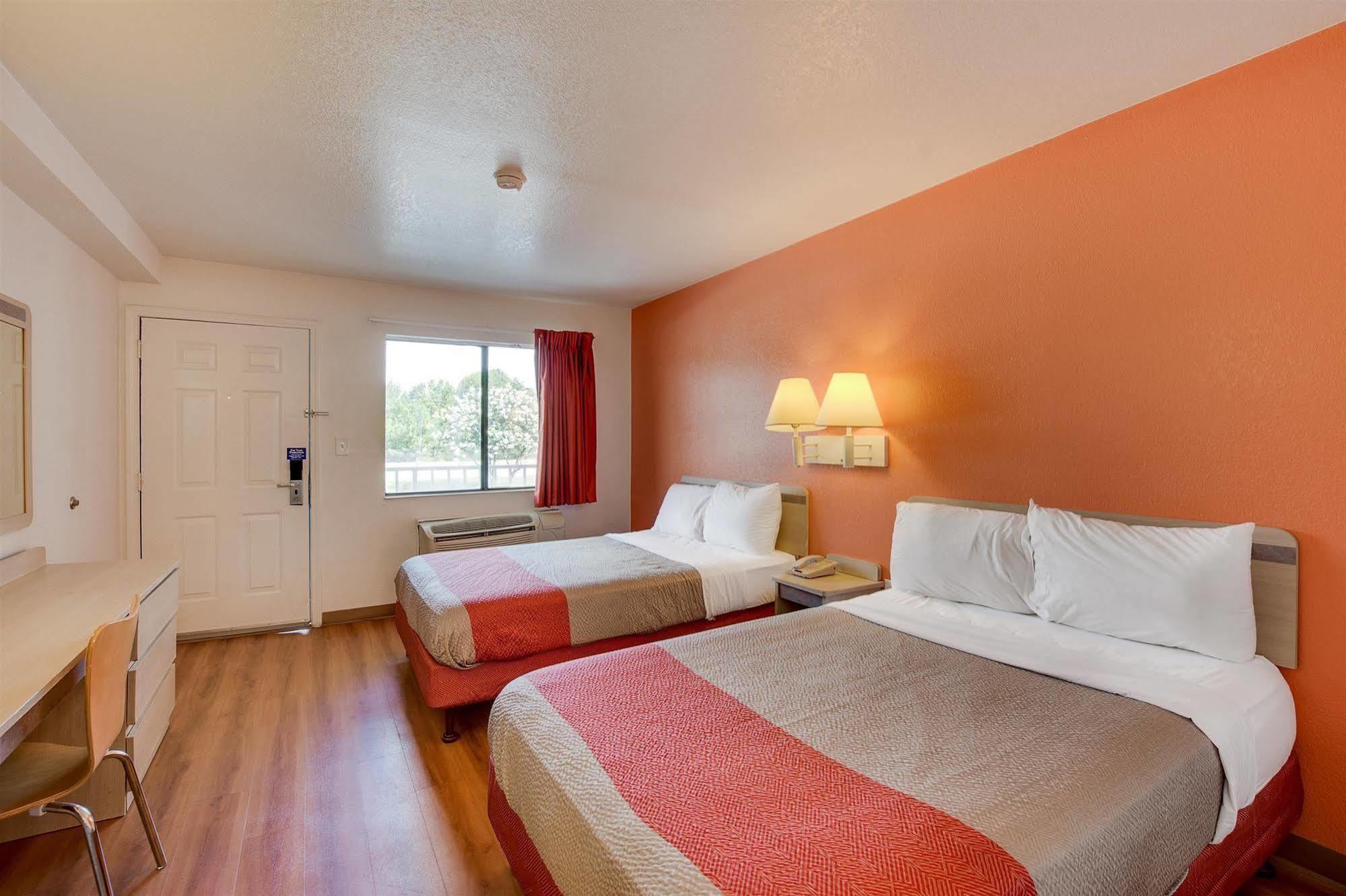 6-columbia, Sc - West 2*