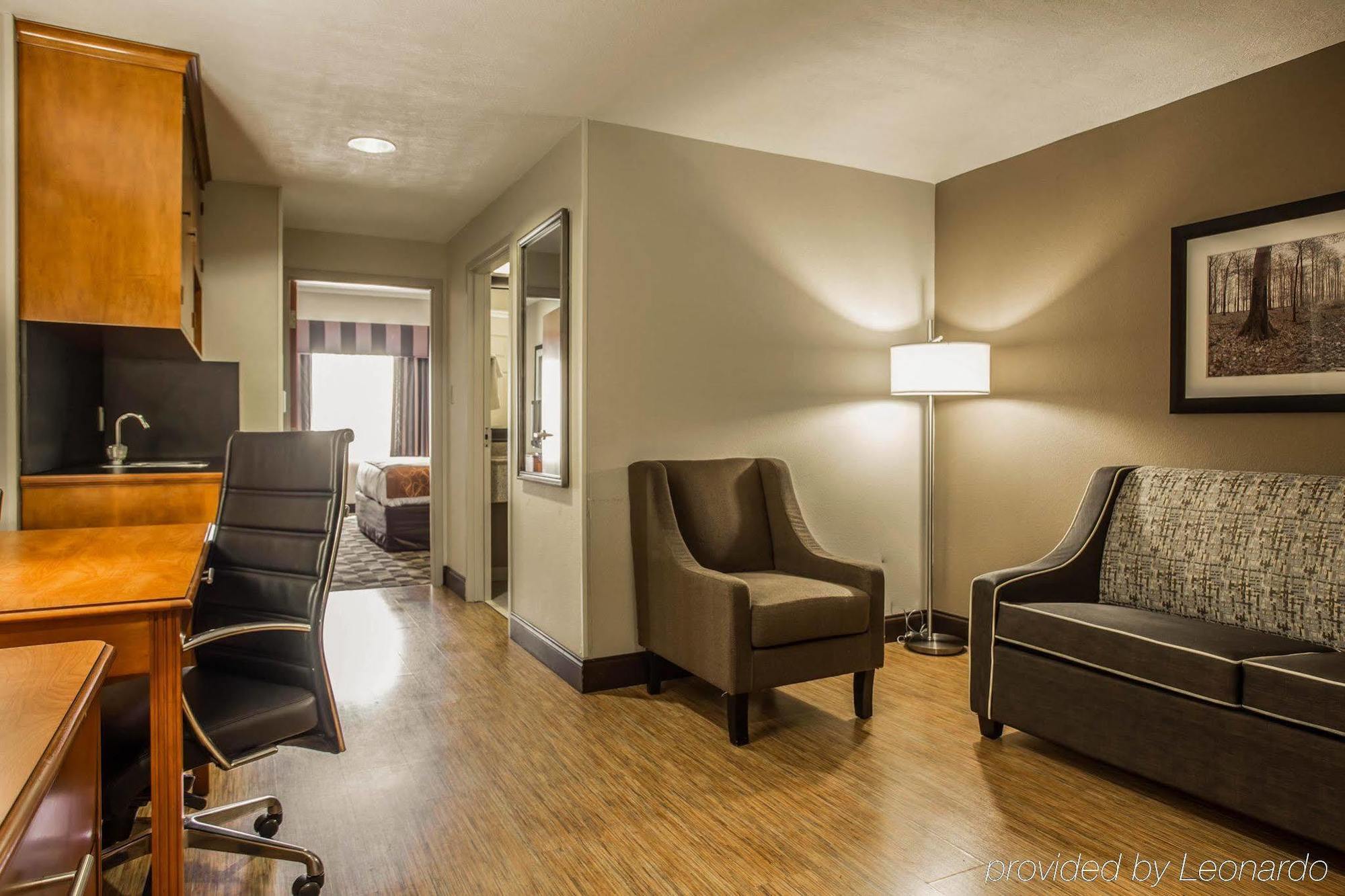 Hotel Comfort At Harbison Columbia