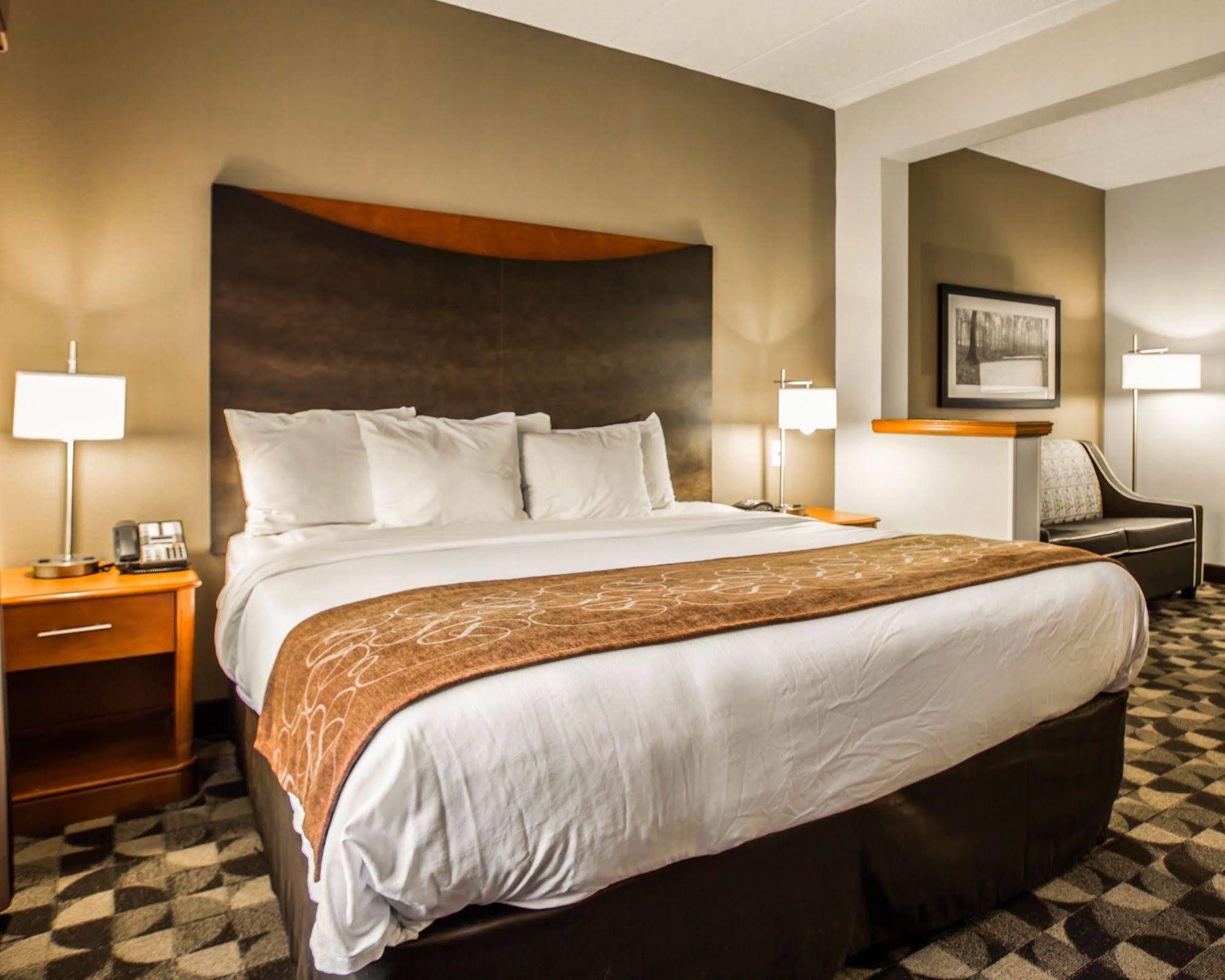 Hotel Comfort At Harbison Columbia