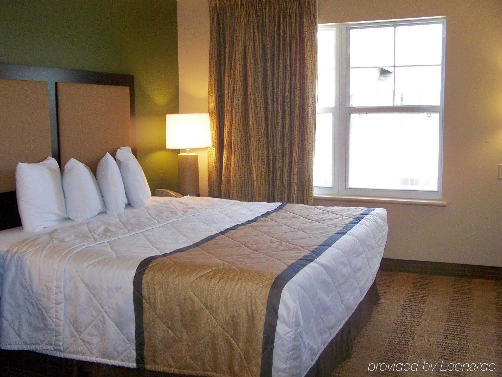 Extended America Select - - Northwest Harbison Hotel