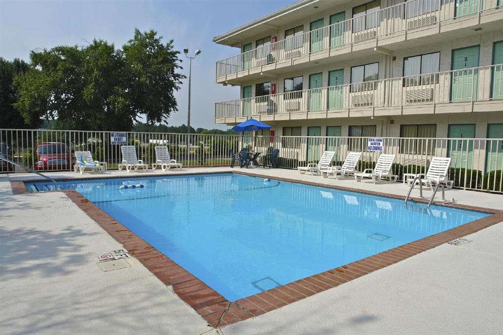 Hotel 6-columbia, Sc - West