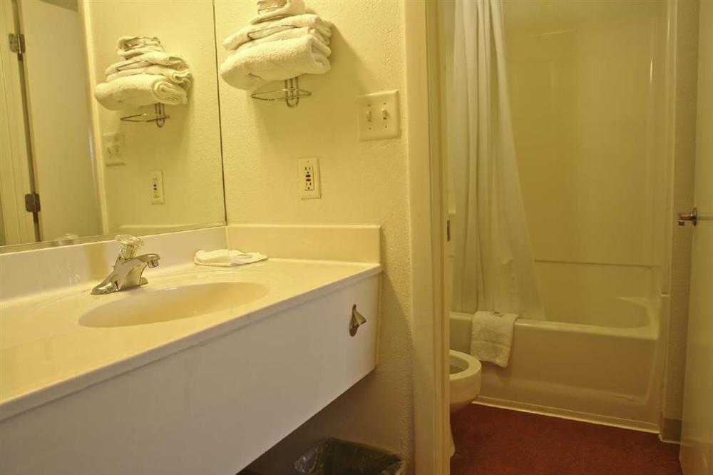 6-columbia, Sc - West 2* Columbia