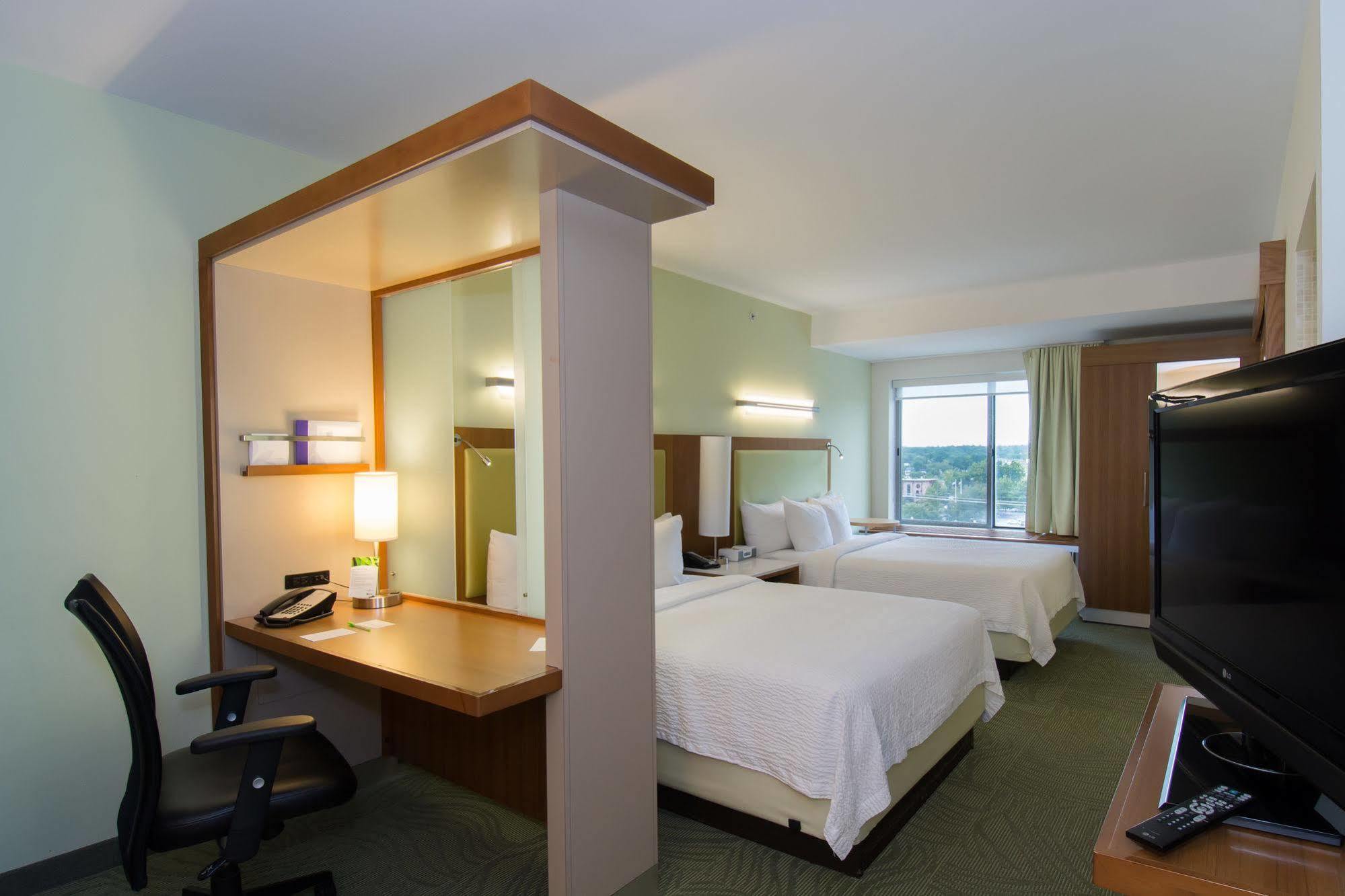 Springhill Downtown The Vista 3* Columbia