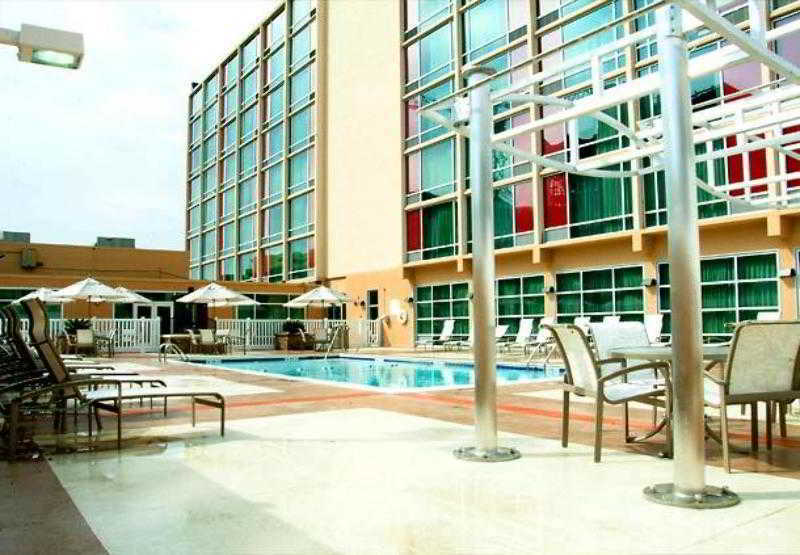 Courtyard Downtown At Usc Hotel 3*