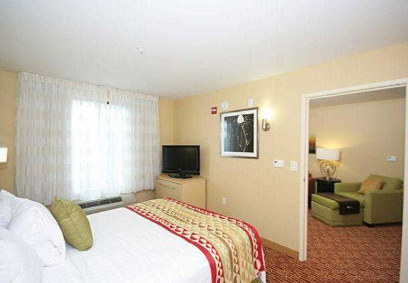 Hotel Towneplace Southeast / Jackson