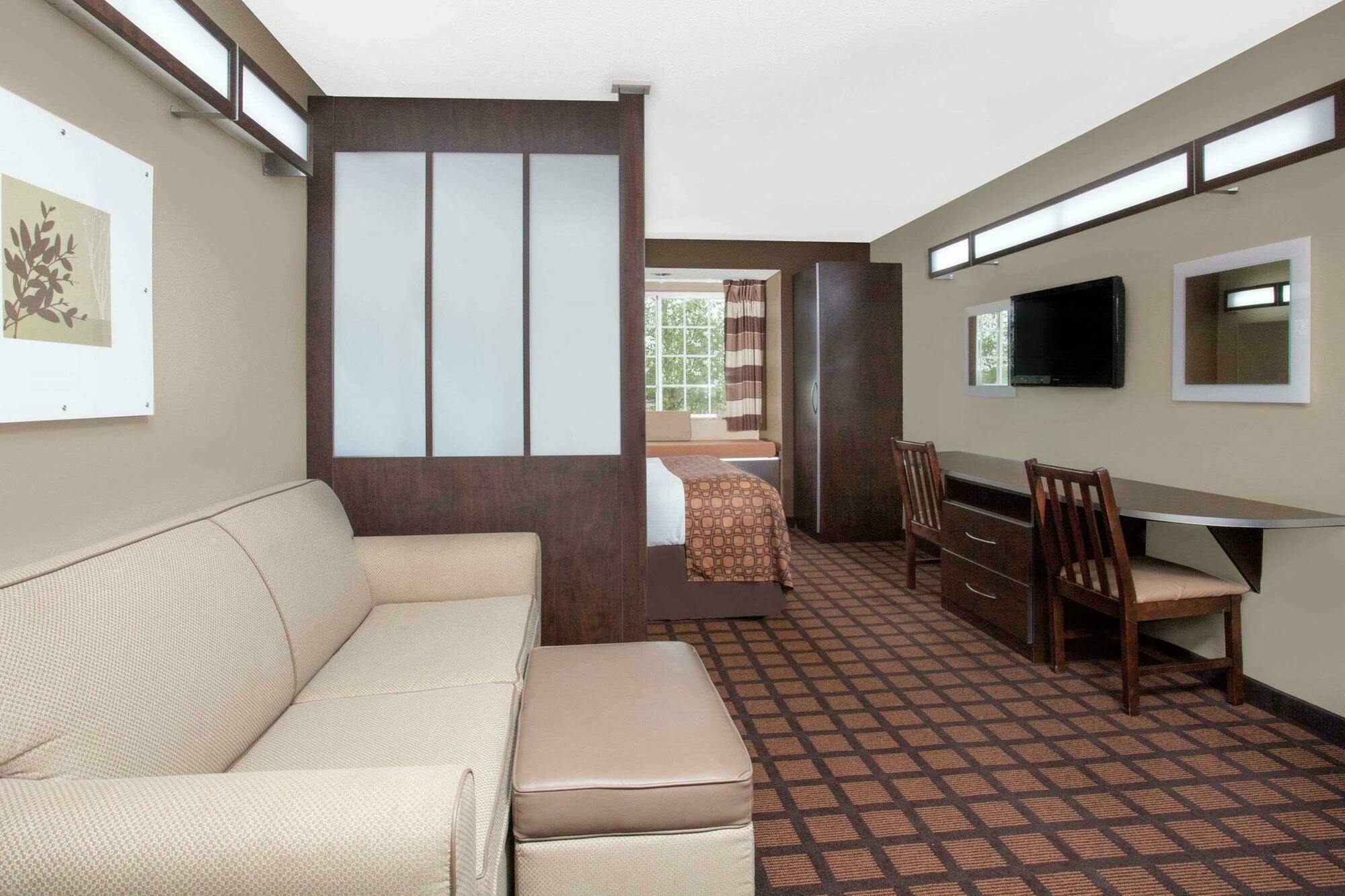 Motel Microtel & By Wyndham