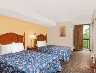 Days & By Wyndham Se Ft Jackson Hotel Columbia