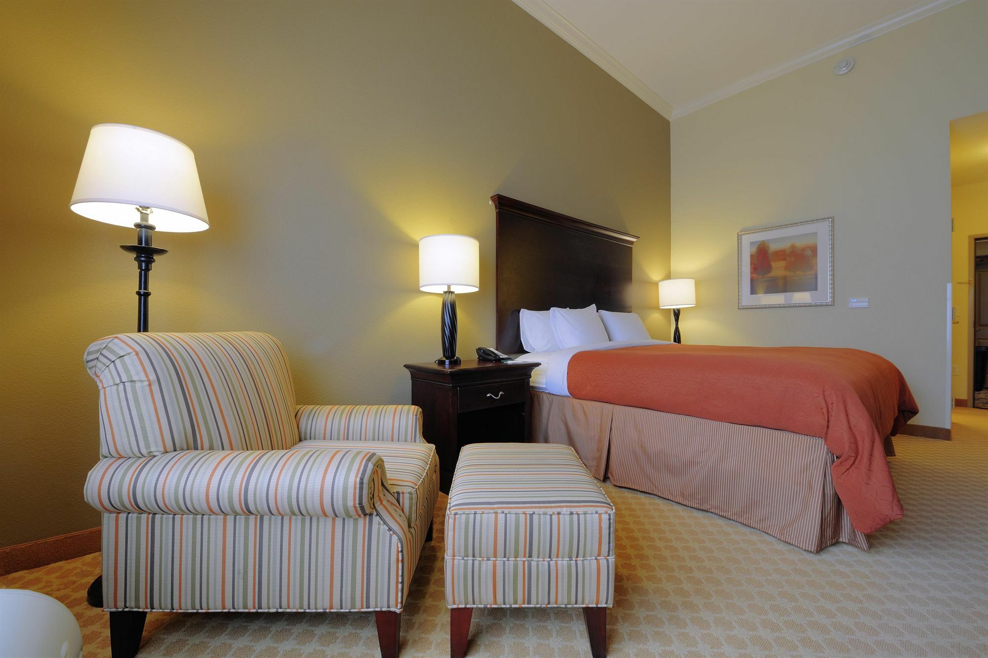 Country & By Radisson, At Harbison, Sc 2*