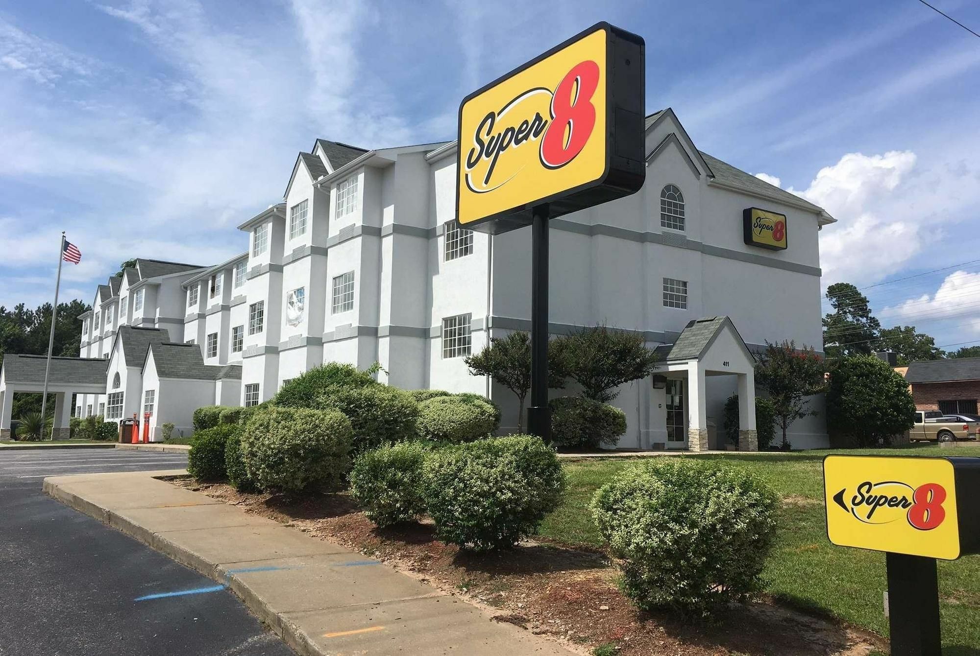 Super 8 By Wyndham Harbison/parkridge Hospital Hotel 2*
