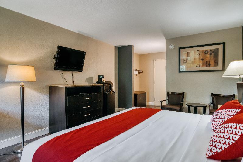Rodeway Inn 2*