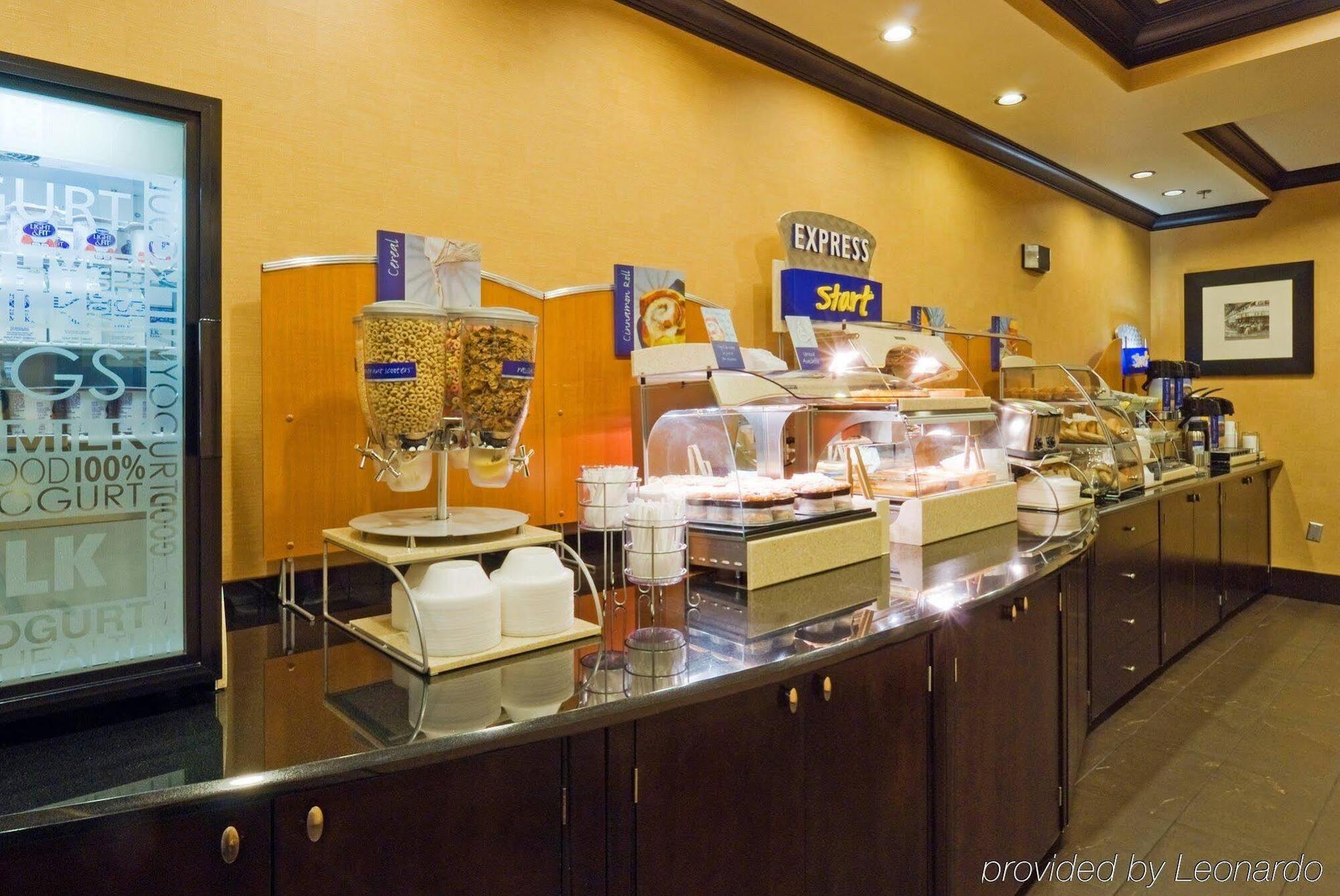 Holiday Express & Columbia-fort Jackson By Ihg 2* Columbia