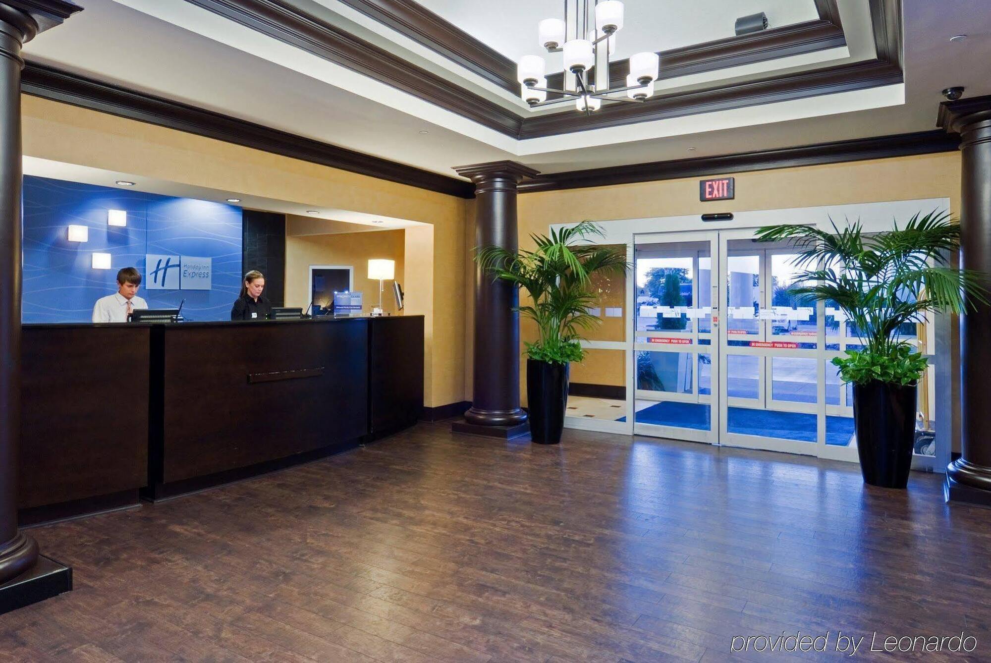 Holiday Express & Columbia-fort Jackson By Ihg 2* Columbia