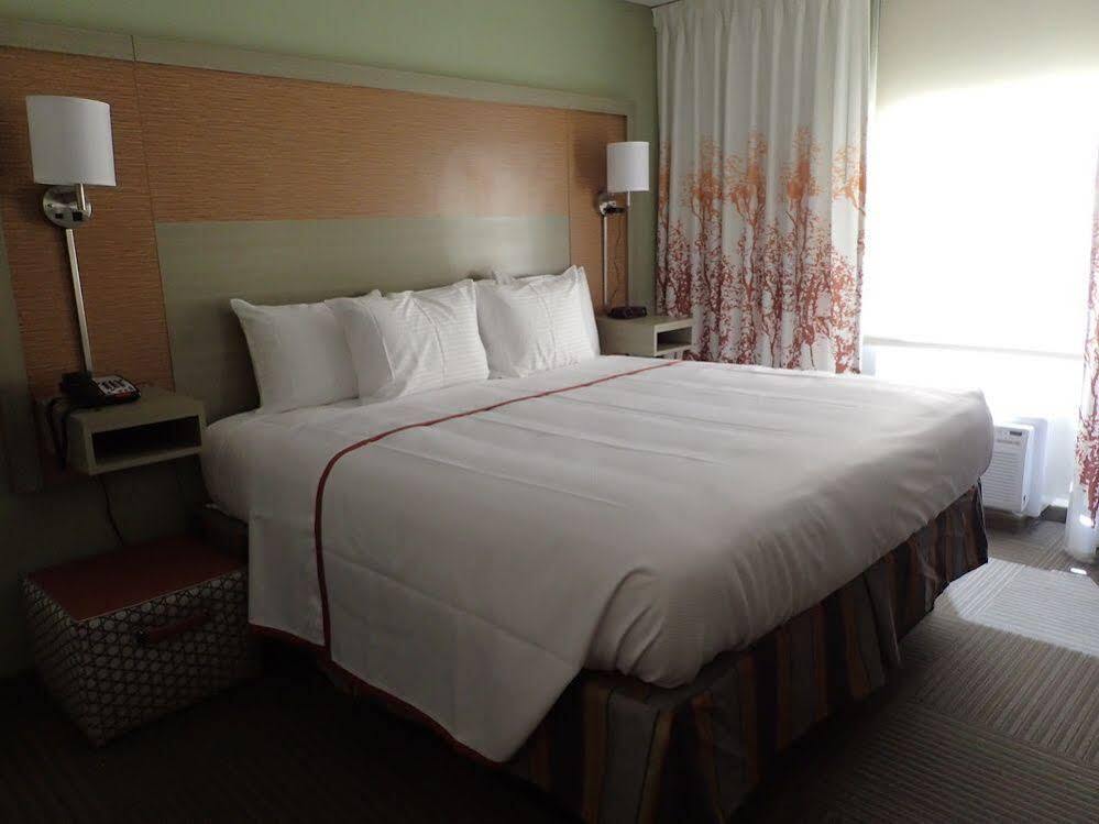 Gallus Stadium Park Inn, Ascend Collection