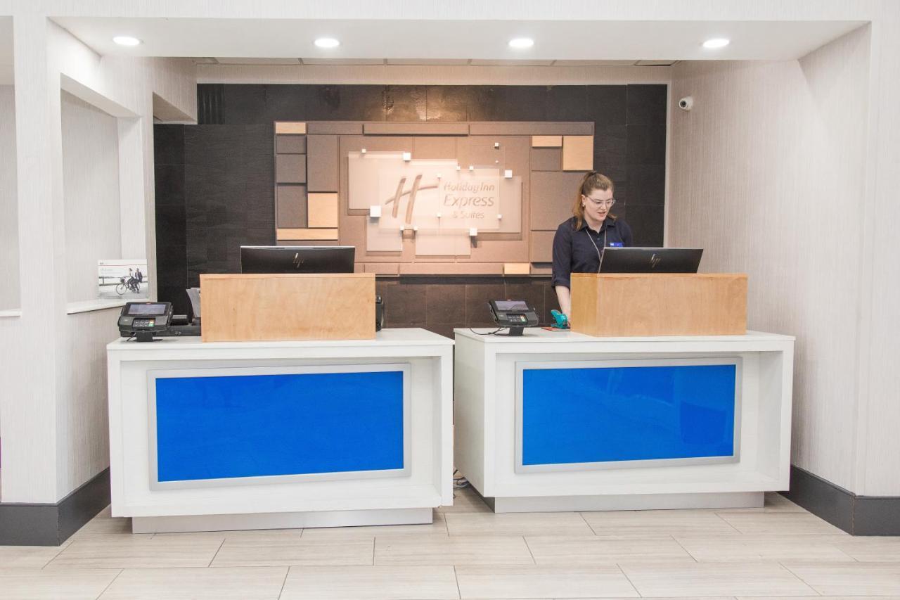 Holiday Express & Columbia-fort Jackson By Ihg Columbia