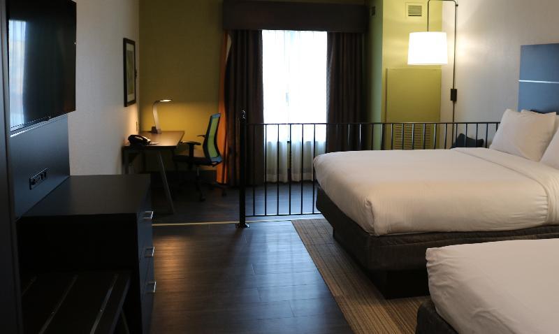 Holiday Express & Columbia-fort Jackson By Ihg Hotel