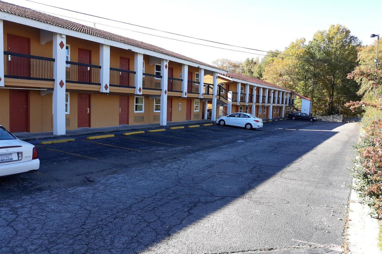 Hotel Oyo Sc I-20/i-26