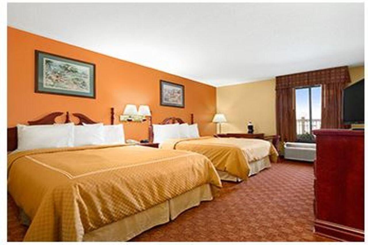 Ramada Limited - Hotel