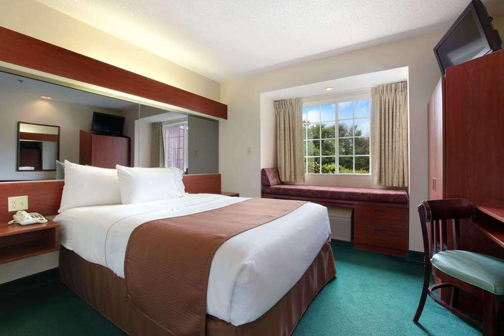 Hotel Super 8 By Wyndham Harbison/parkridge Hospital 2*