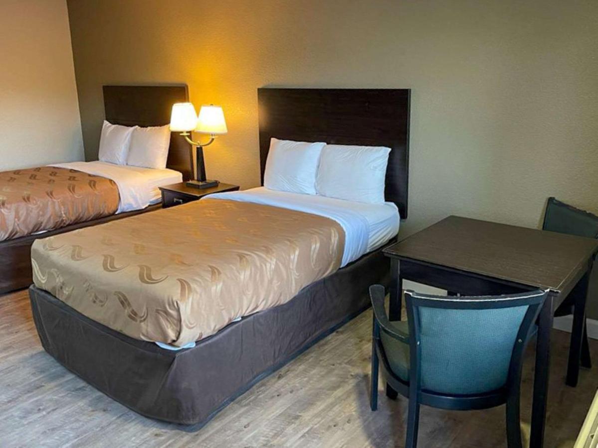 Suburban Extended 2* Columbia