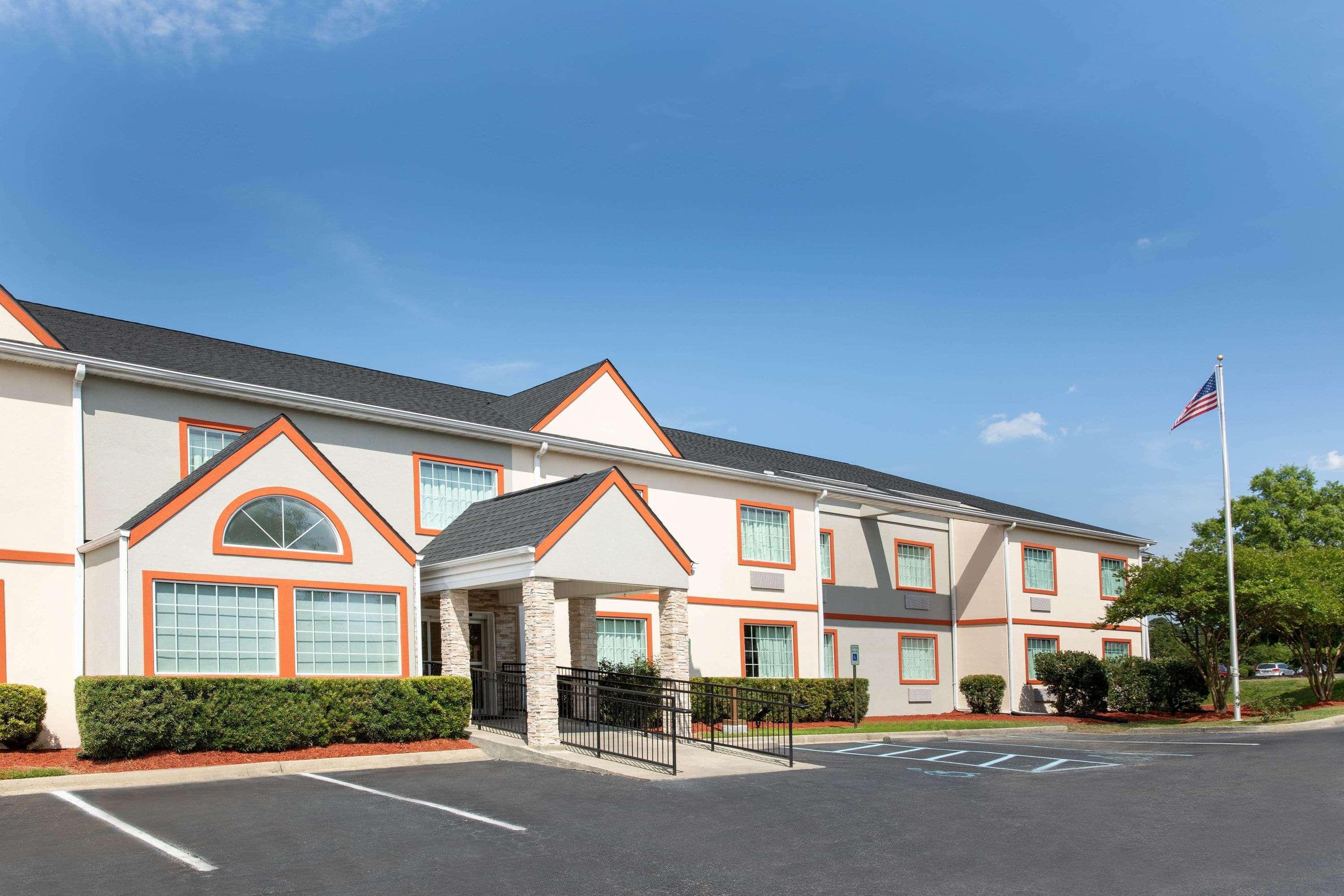 Microtel & By Wyndham Jackson N Hotel 3*