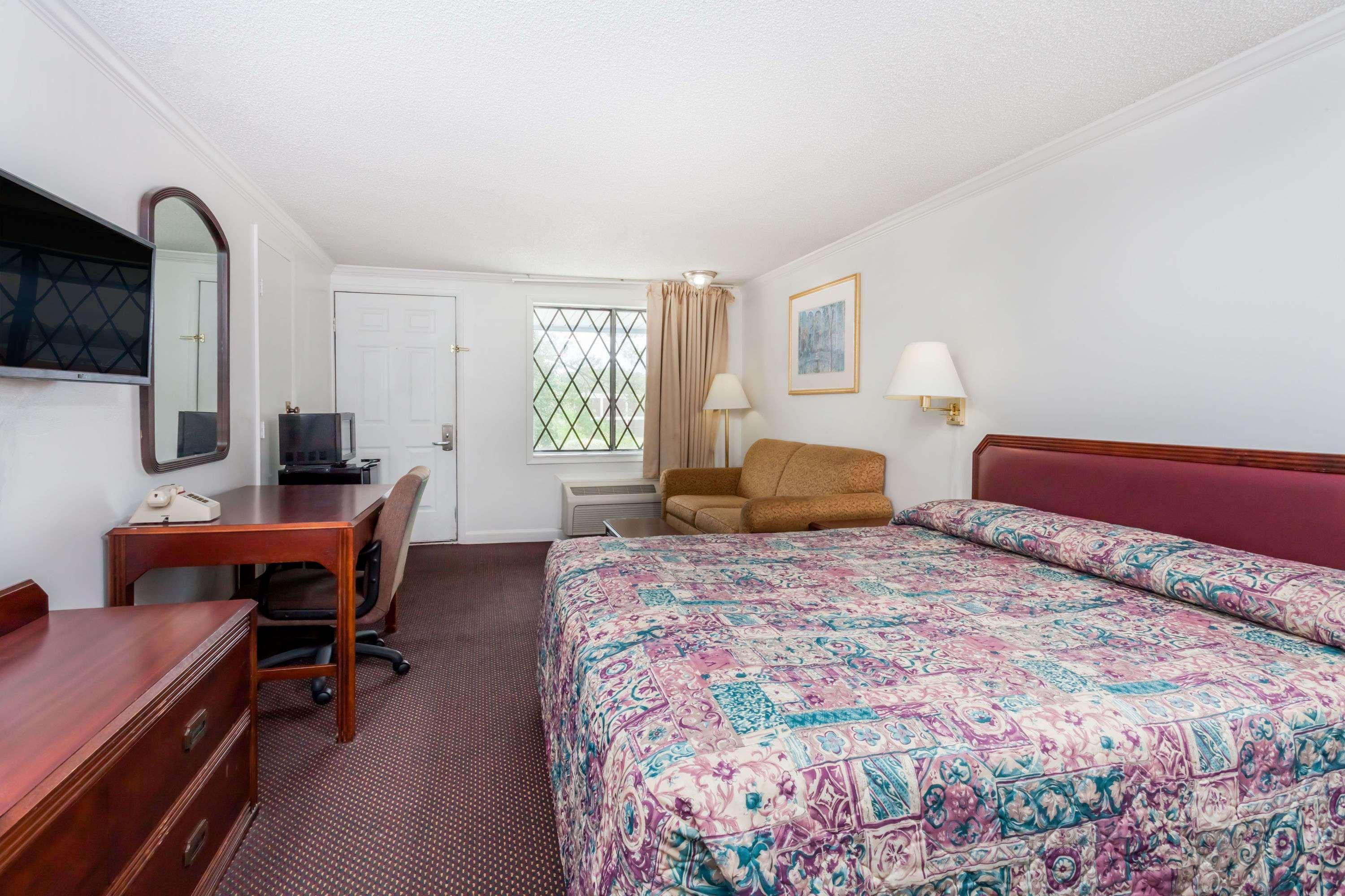 Hotel Knights - Columbia