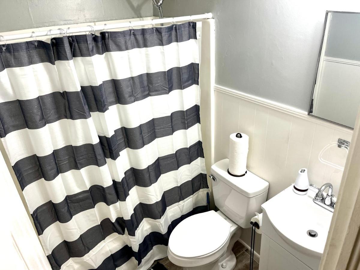 Apartment Renovated Mins From Hospital, Downtown, Ft Jackson, Stadium & State Fair