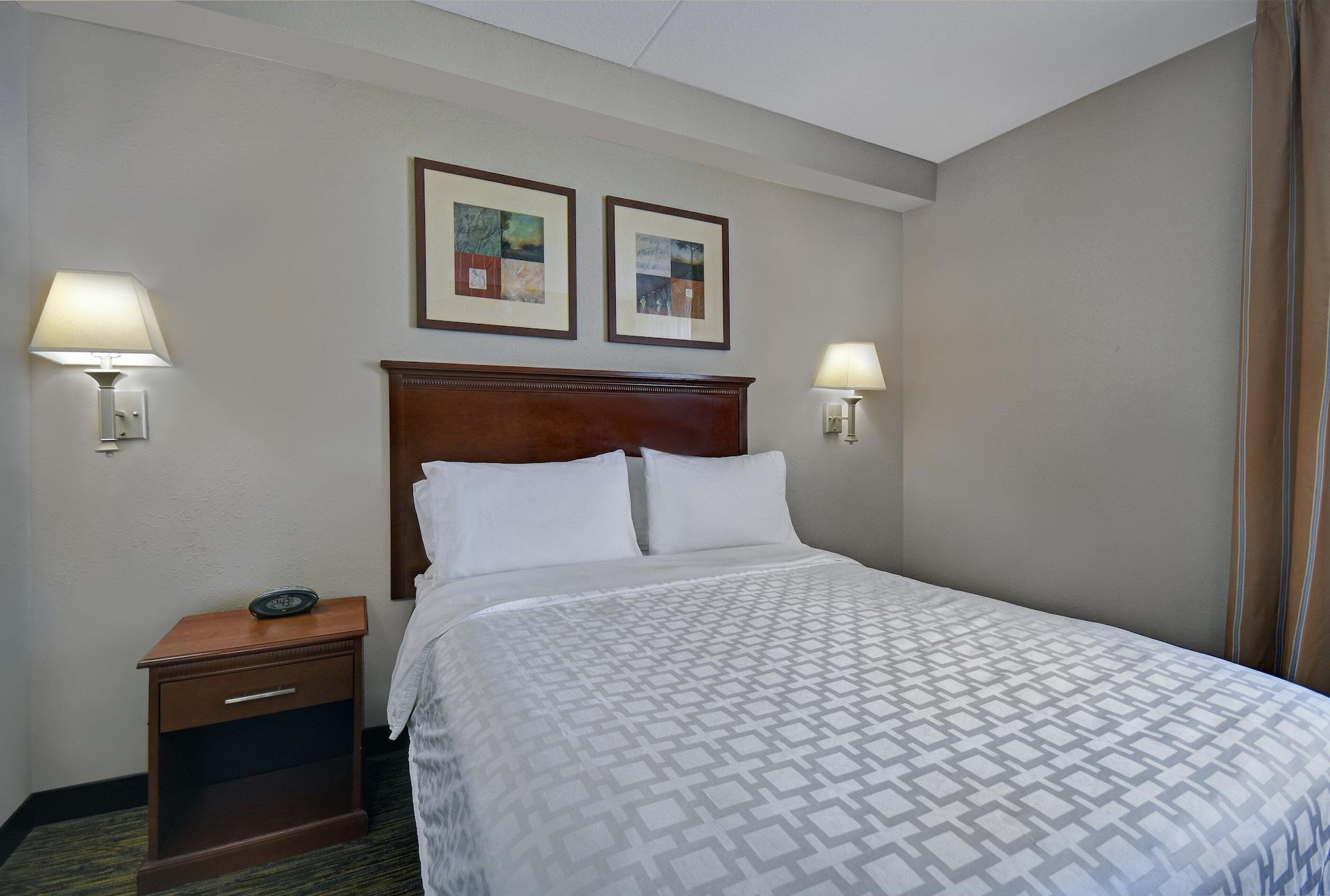 Hotel Candlewood Columbia-fort Jackson By Ihg 3*