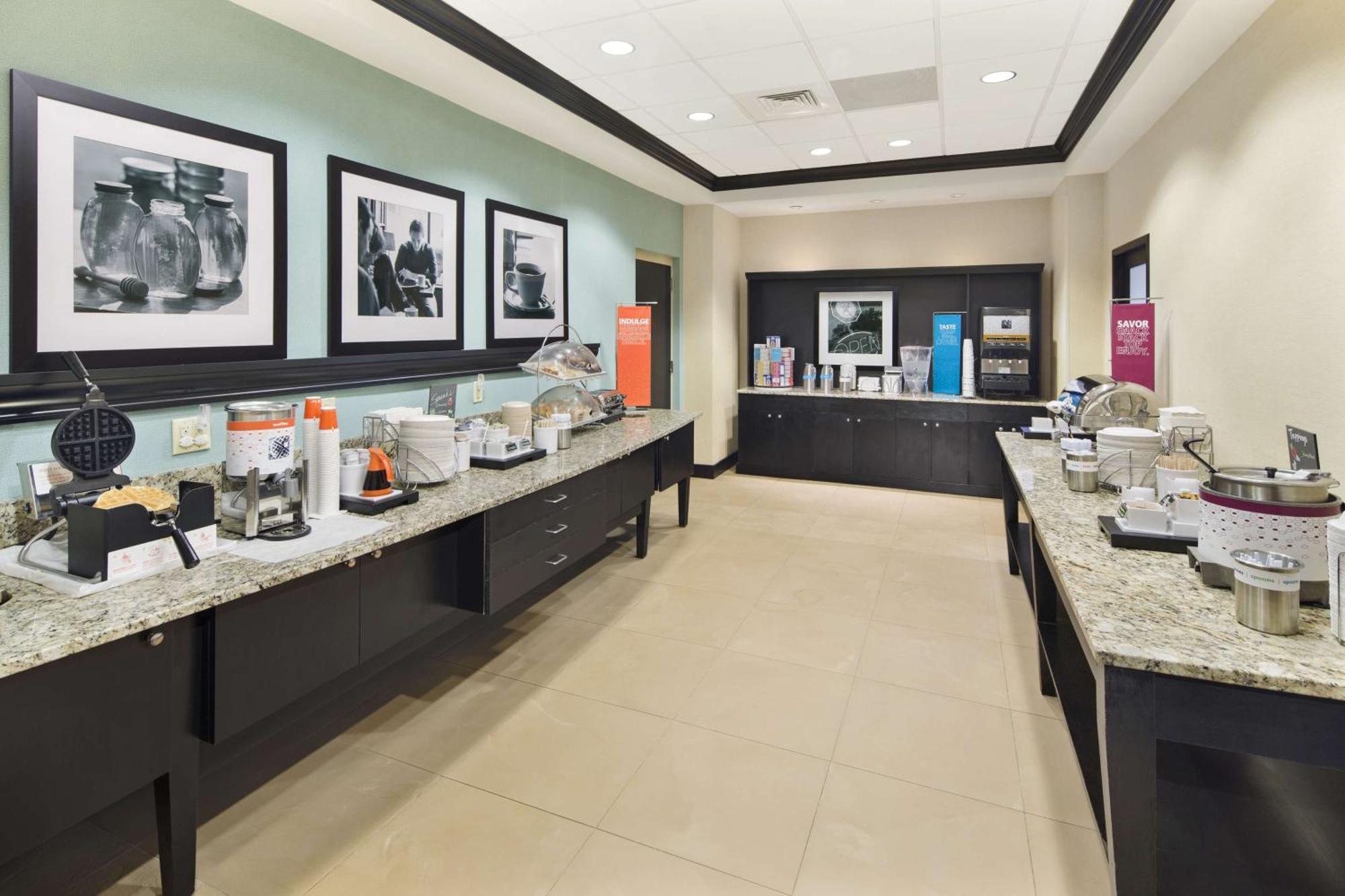 Hampton I-20-clemson Road Hotel 3*