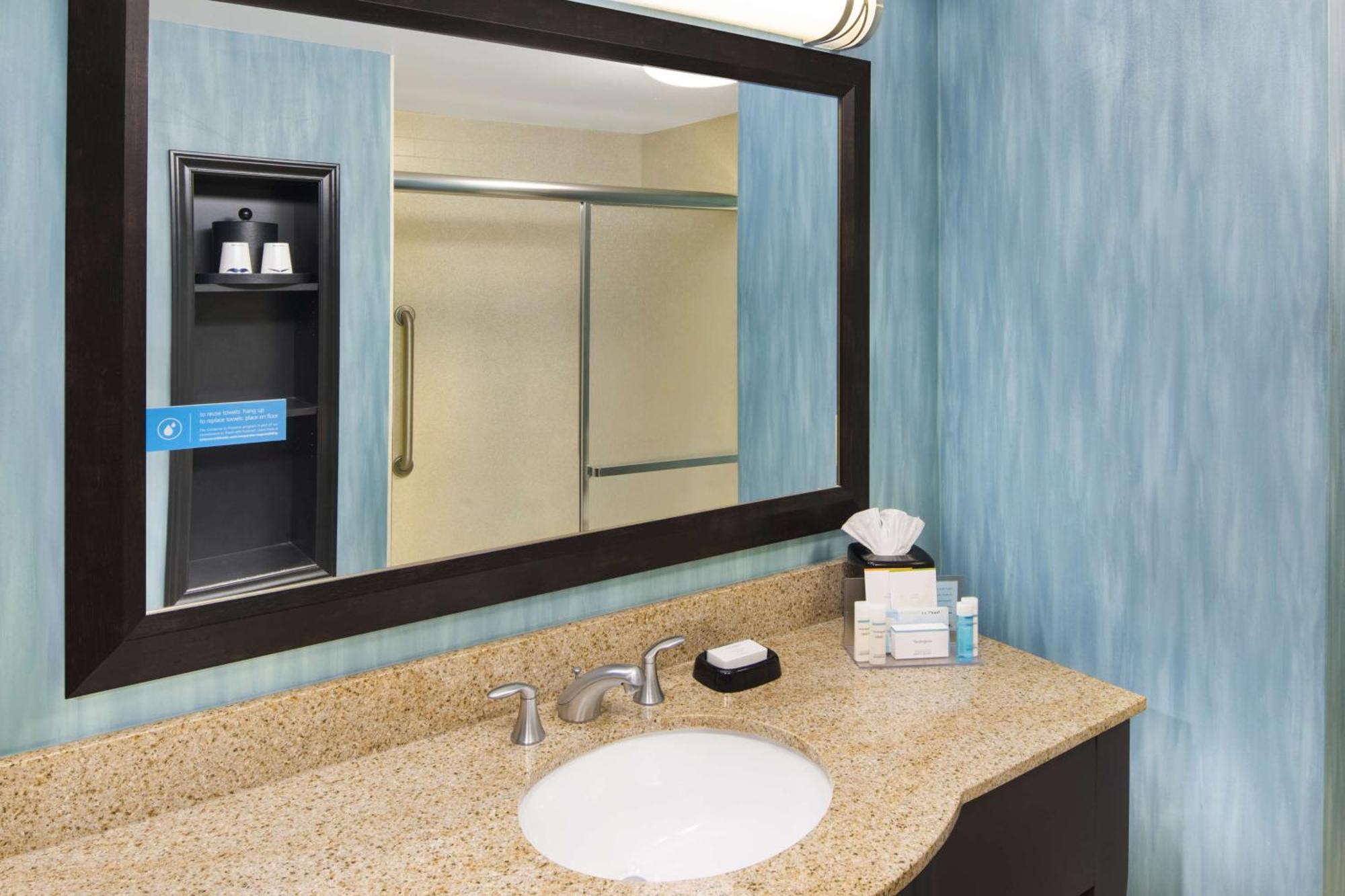 Hampton I-20-clemson Road Hotel 3*