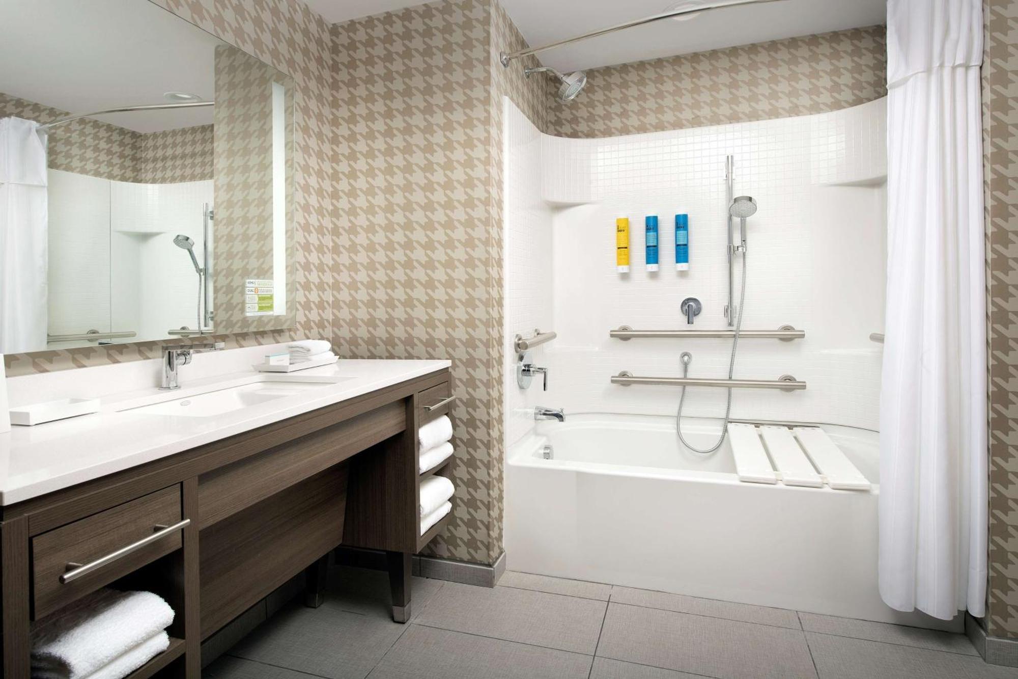 Home2 By Hilton Southeast Jackson 3* Columbia