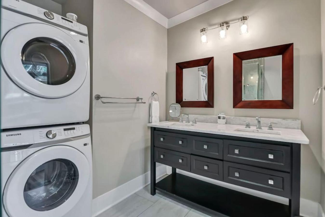 Holiday home The Wren's Nest 1br 2ba Columbia