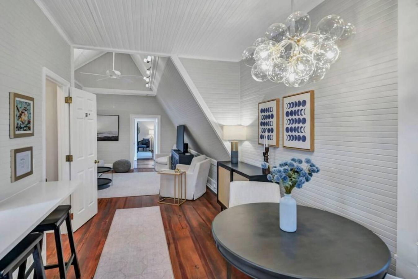 The Wren's Nest 1br 2ba *