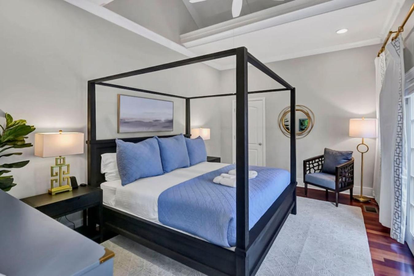The Wren's Nest 1br 2ba *
