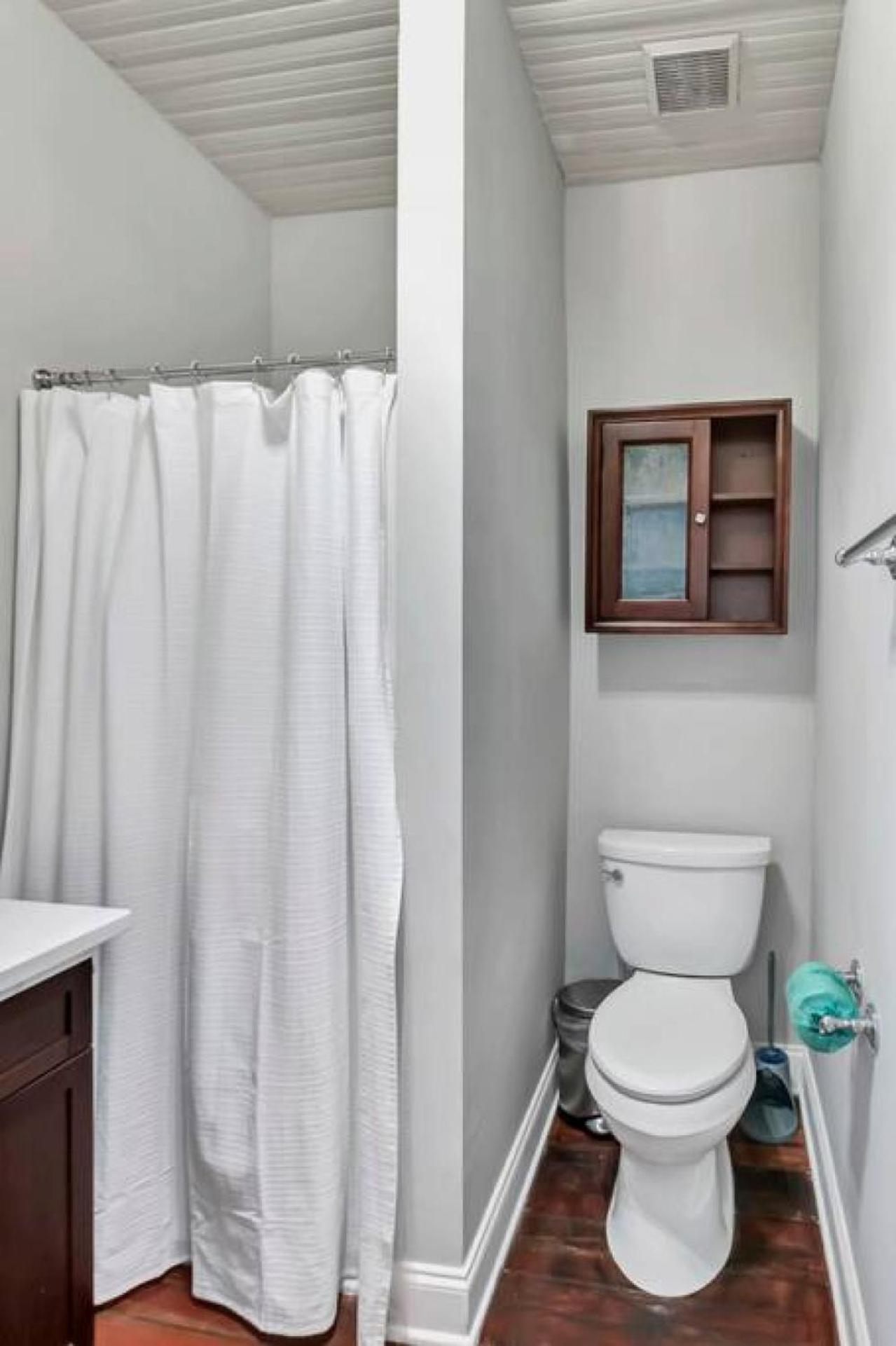 The Wren's Nest 1br 2ba Columbia