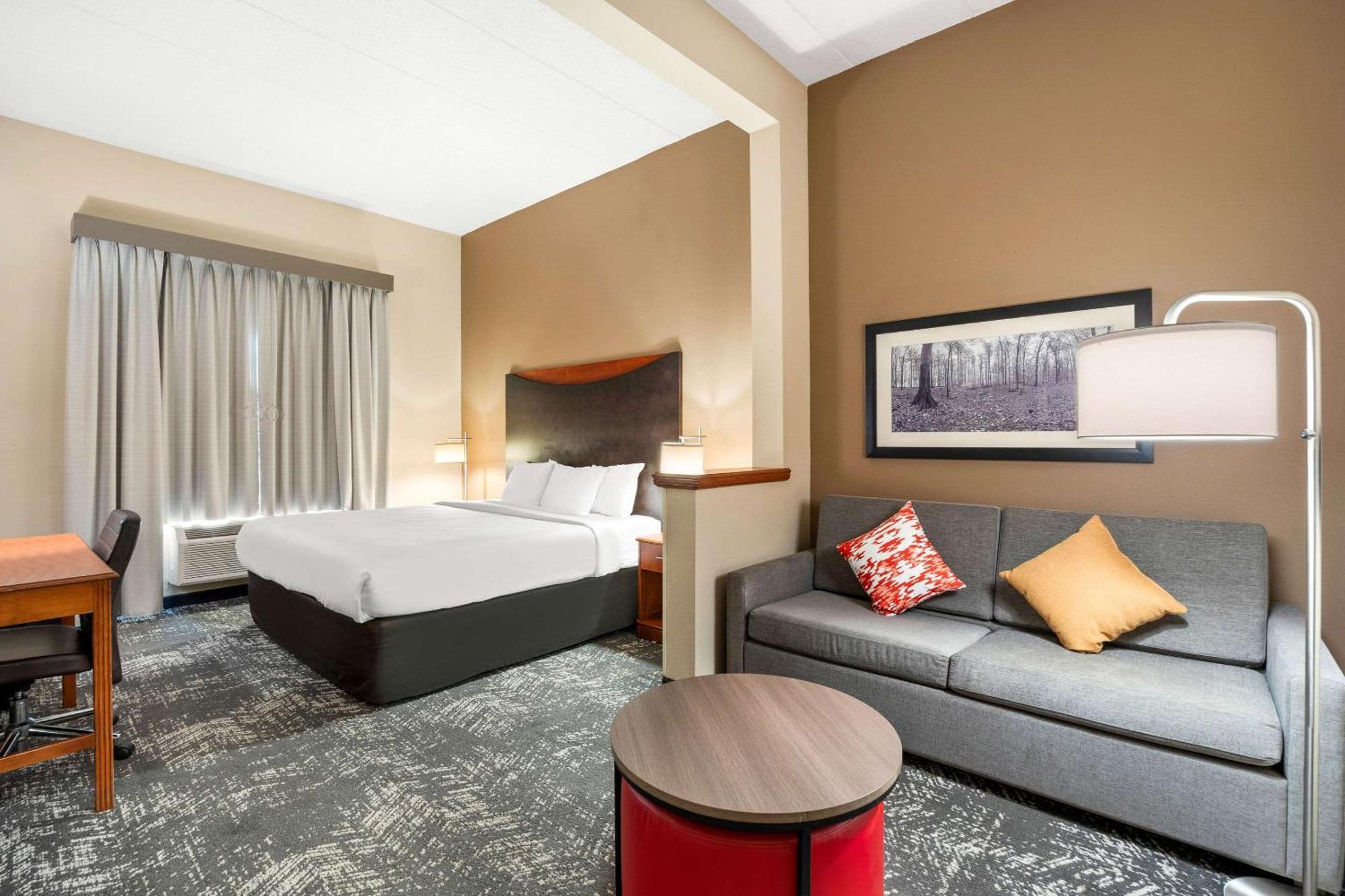 Hotel Comfort At Harbison Columbia