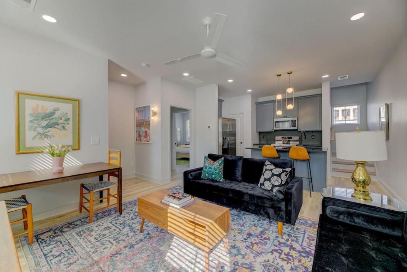House At Township- Unit A Apartment Columbia
